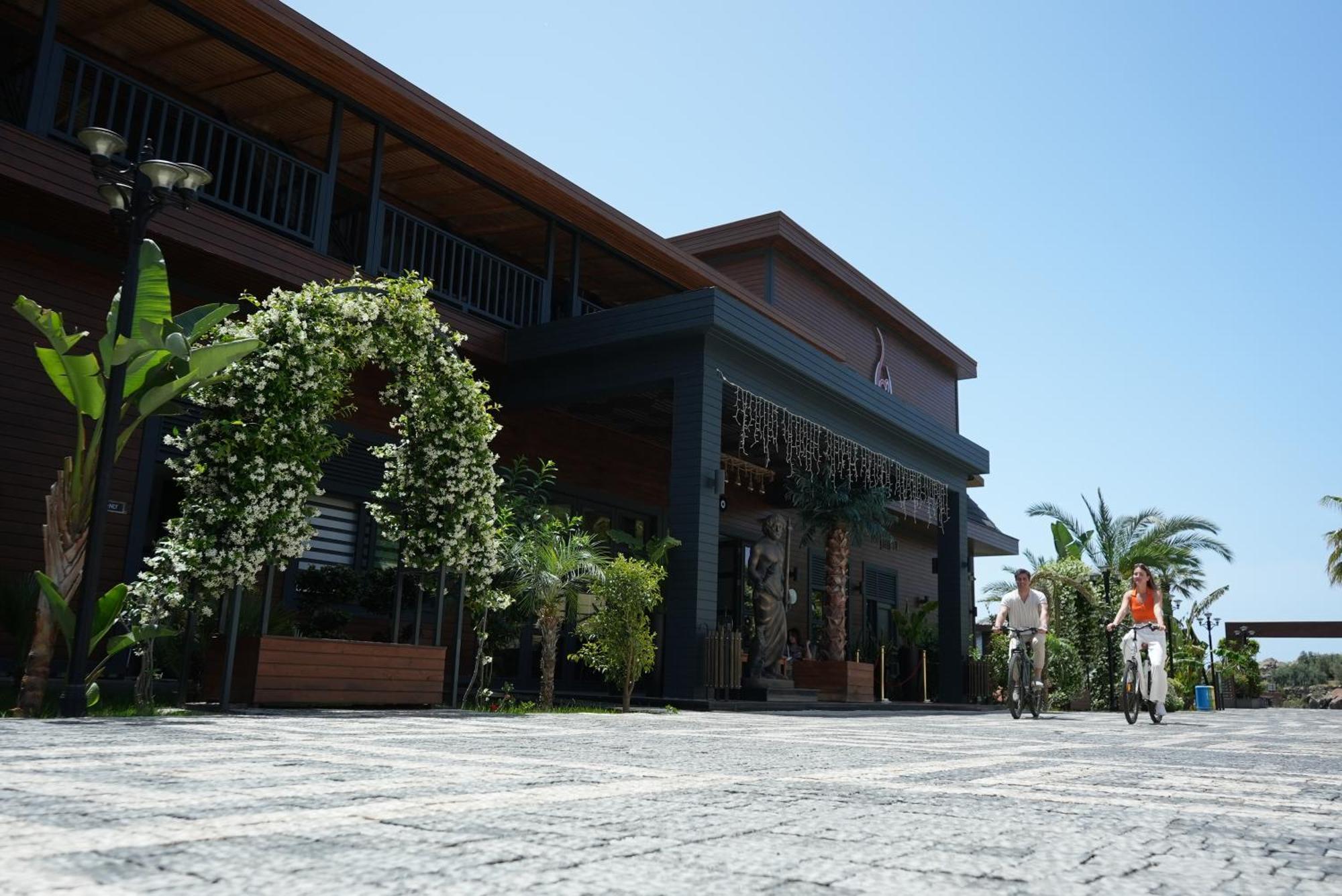 Porto Amore Club Hotel (Adults Only) Alanya Exterior photo